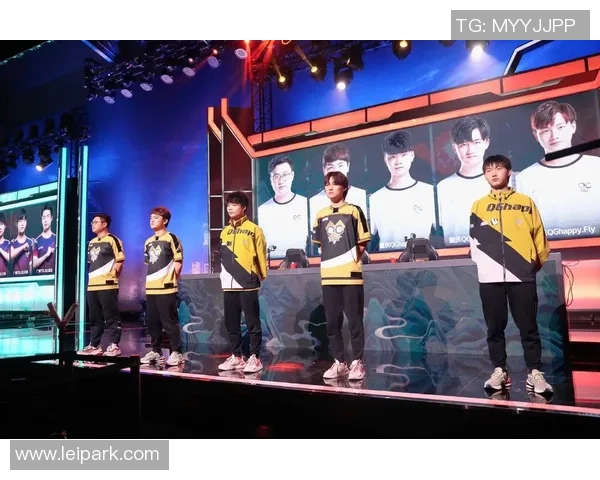 EDG在世界冠军杯中的节奏表现分析与战术解读 EDG在世界冠军杯中的节奏表现分析与战术解读